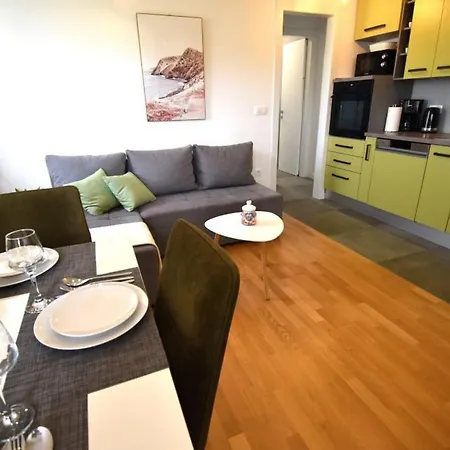 Apartment Johnny With Private Parking Zadar Exterior photo