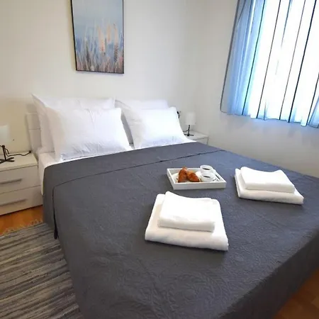 Apartment Johnny With Private Parking Zadar Exterior photo
