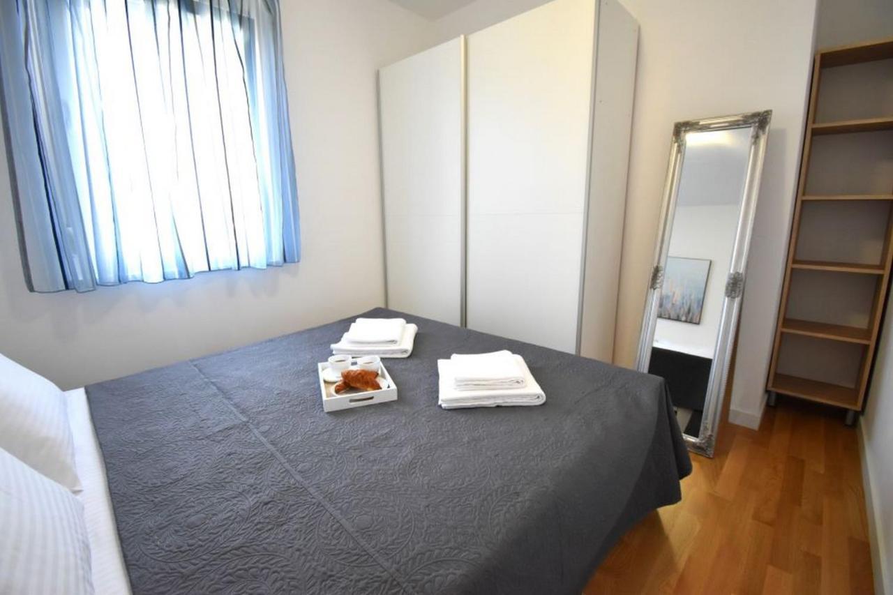 Apartma Johnny With Private Parking