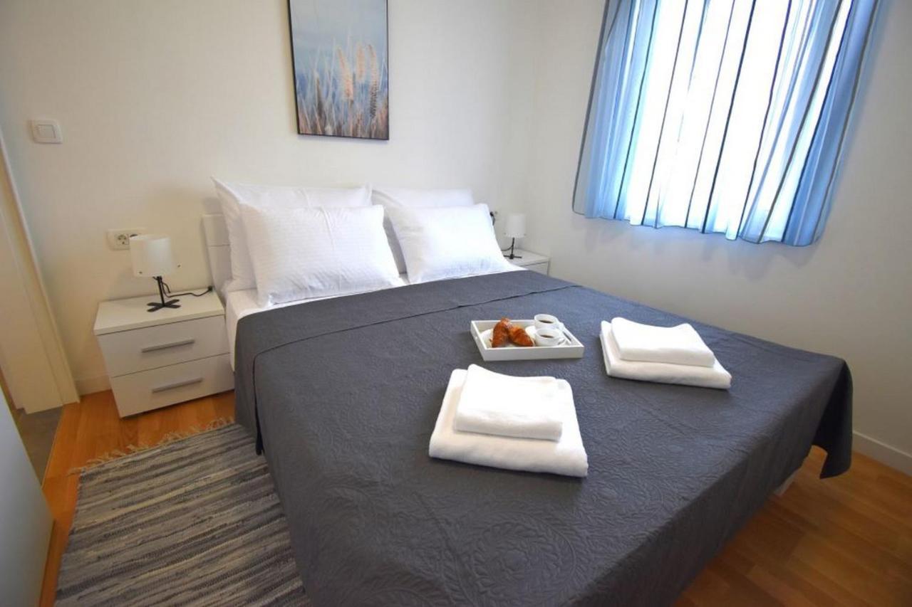 Apartment Johnny With Private Parking Zadar
